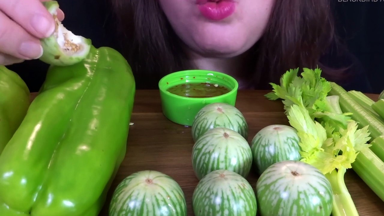 HEALTHY EATING ASMR Raw Veggie Platter [Thai Eggplant, Peppers, Celery] EXTREMELY CRUNCHY SOUNDS!