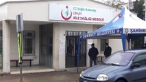 İçine tükürdüğü suyu doktorun üzerine atan koronavirüs  şüphelisi serbest bırakıldı