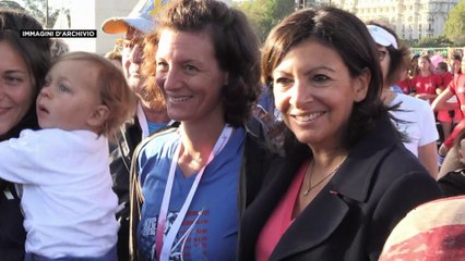 L'assurda multa al Comune di Parigi, per aver ingaggiato troppe donne