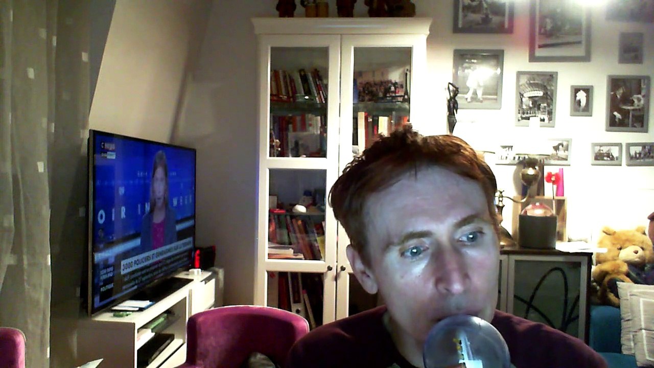 Wiwi égratigne "les vrais amis"