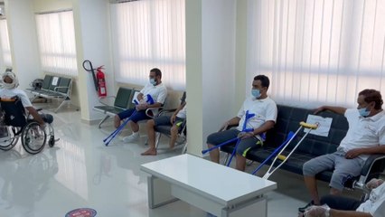 مركز طبي في صلالة العُمانية لمعالجة مبتوري الأطراف في اليمن