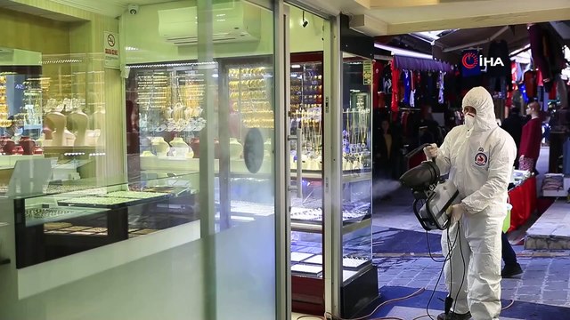 Denizli Büyükşehir Belediyesi'nden Tarihi Kaleiçi Çarşısı’nda dezenfekte çalışması