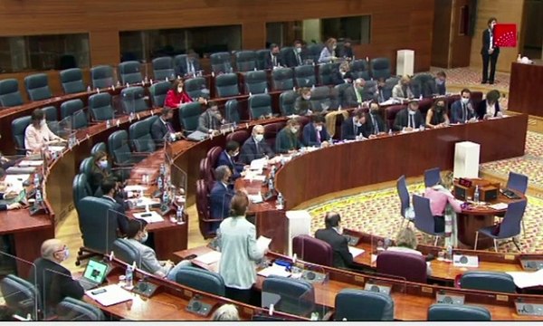 Rocío Monasterio pide al presidente de la Asamblea llamar al orden a Mónica García por su referencia a Vox y a cierto chat