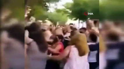 Eski Gürcistan Devlet Başkanı Saakashvili'ye Atina'da yumruklu saldırı