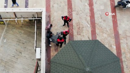 Zehir tacirleri yakayı ele verdi