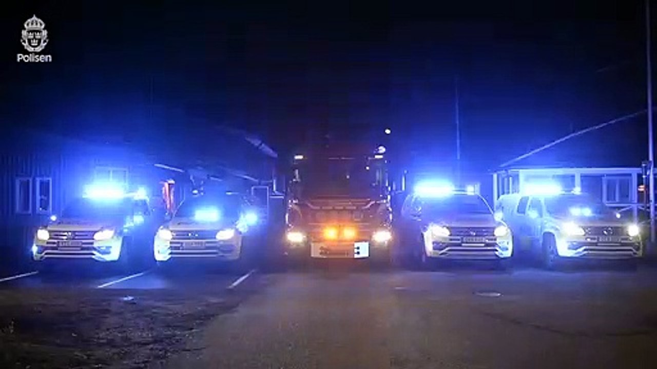 Jingle Bells par la police et les pompiers suédois