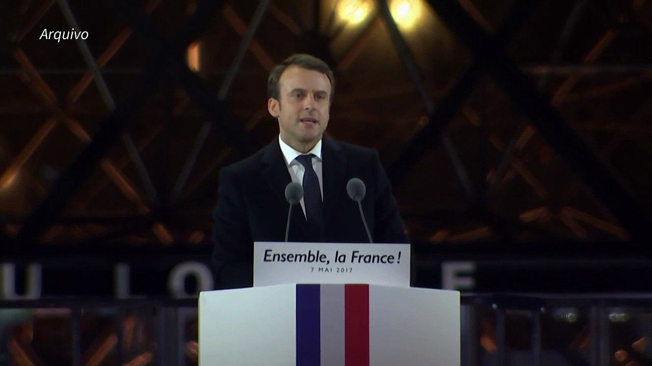 Macron testa positivo para Covid-19