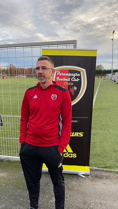 L'INTERVIEW DÉCALÉ EN VIDEO DE CÉDRIC LAVIGNE(COACH U6/U7 ET JOUEUR LOISIRS)