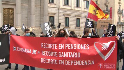 Asociación de Abogados Cristianos se manifiestan contra Ley Eutanasia