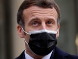 Frankreichs Präsident Emmanuel Macron hat Corona