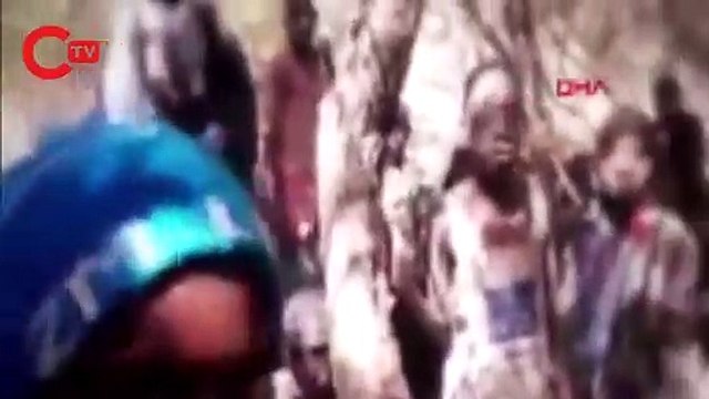 Terör örgütü Boko Haram esir aldığı yüzlerce öğrencinin görüntülerini yayınladı