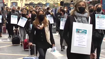 Descargar video: La mitad de las agencias de viajes de España podrían cerrar por la falta de ayudas