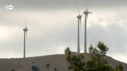 لهذا يخشى سكان جزر يونانية جميلة توليد الطاقة النظيفة