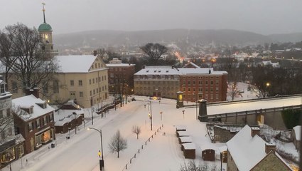 Cleanup begins after snowstorm in Pennsylvania