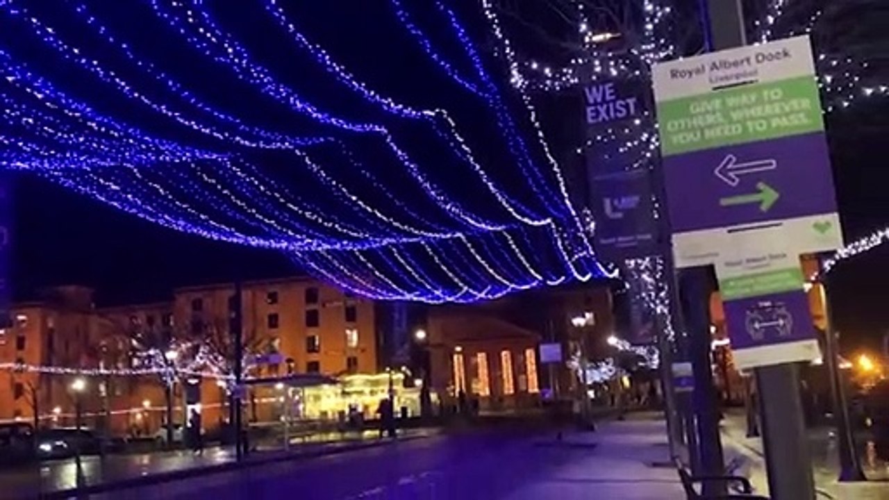 Royal Albert Dock Christmas Light Walk video Dailymotion
