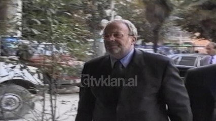 Kryesia e PS diskuton mbi administrimin e fitores socialiste ne zgjedhje - (17 Tetor 2000)