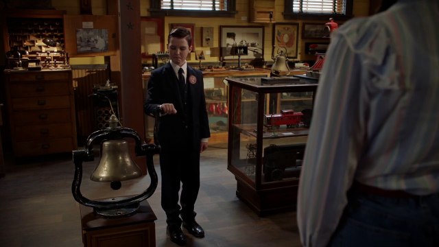 Young Sheldon 4x02 - Clip - Sheldon Enjoys Working At The Train Museum