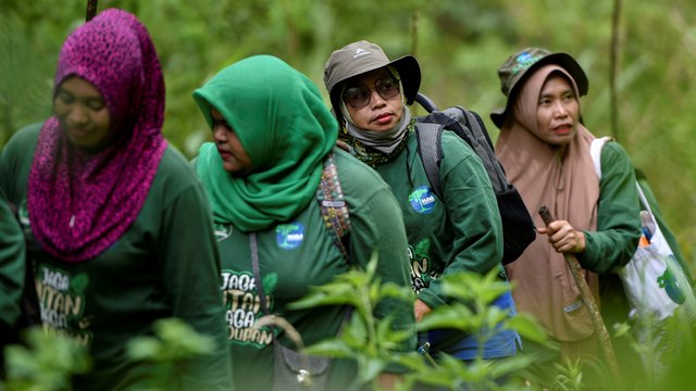 Indonesia’s female forest guardians fight illegal poaching, logging and gender stereotypes