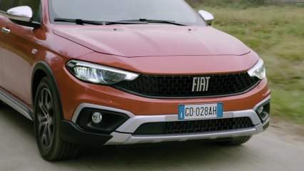 The new Fiat Tipo Cross - Infotainment and Assistance