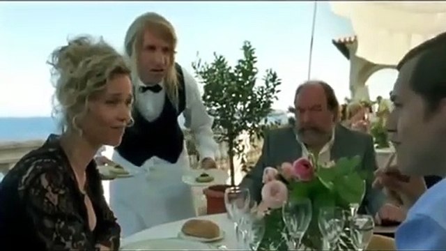 Cinéma en Français - Brice de Nice - Scène Culte N°8 # Le serveur