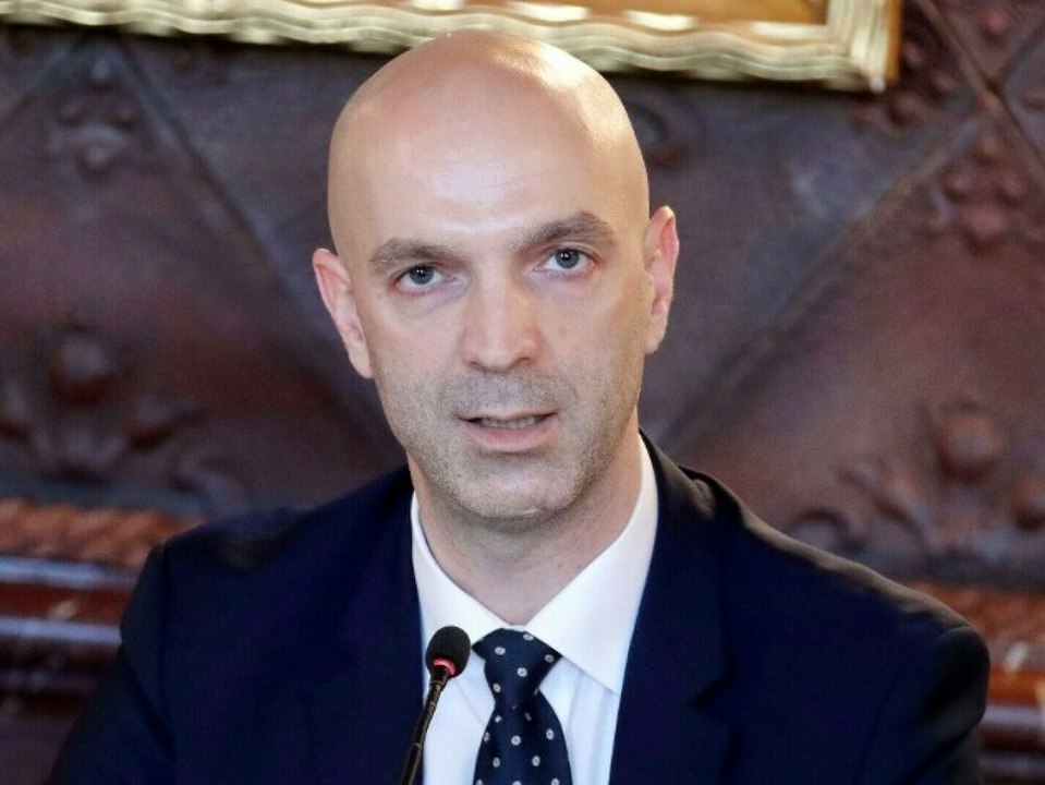 Top-Virologe warnt: Corona-Schnelltests nicht selbst durchführen