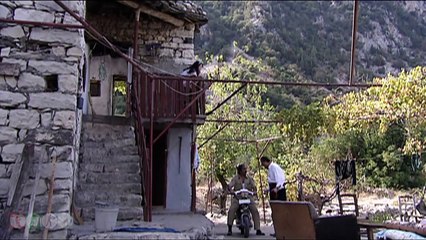 مسلسل ضيعة ضايعة - الجزء الأول ـ الحلقة 15 الخامسة عشر كاملة HD - عطس