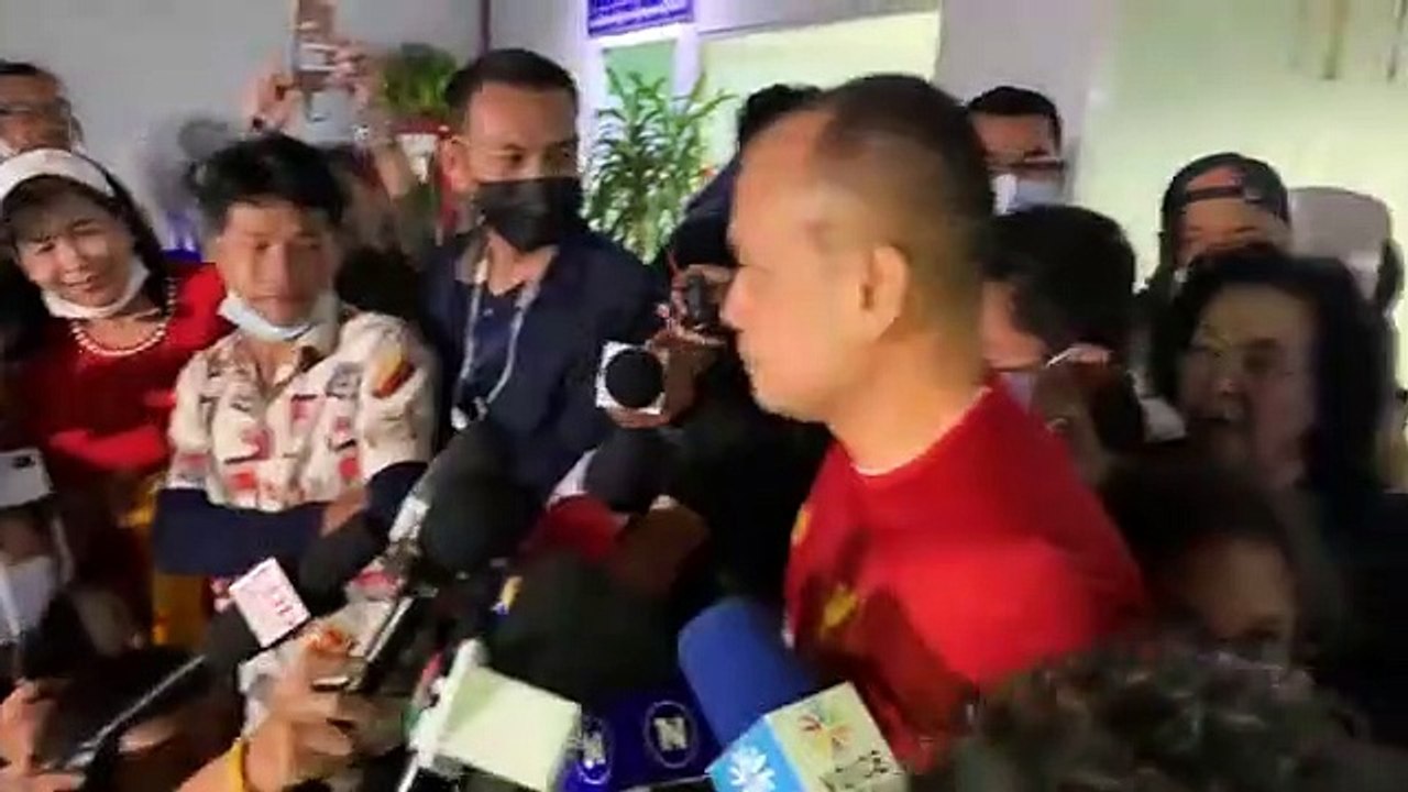 ปล่อยตัว "ณัฐวุฒิ ใสยเกื้อ" หลังเข้าสู่ขั้นตอนพักโทษ พร้อมติดกำไลอีเอ็มคุมประพฤติ #khaosod