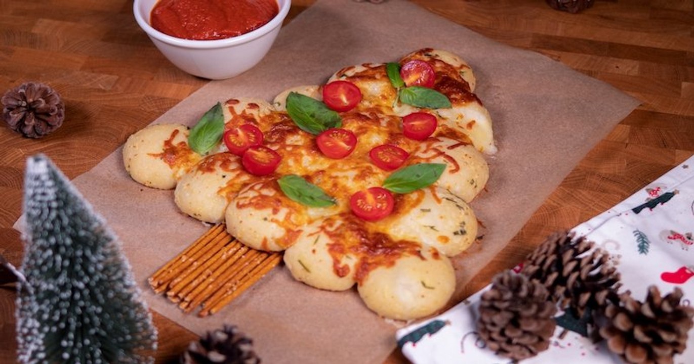 Osez le sapin de Noël en pizza pour régaler toute la famille !