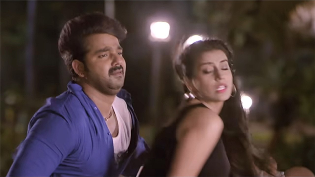 Pawan Singh और Akshara Singh का बेहद रोमांटिक वीडियो हुआ वायरल !!