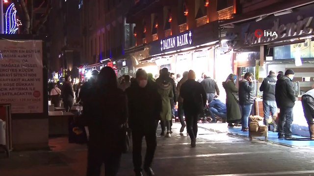 Kayseri'de kısıtlama öncesi alışveriş yoğunluğu