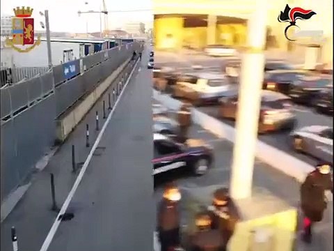 Napoli - Blitz al Rione Traiano sequestrati 4 chili di droga, un arresto (18.12.20)