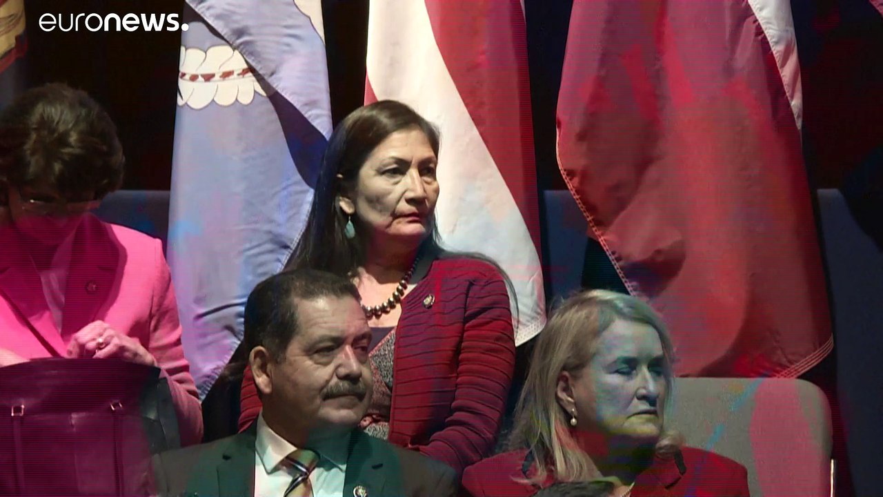 Medien: biden macht indigene zur innenministerin