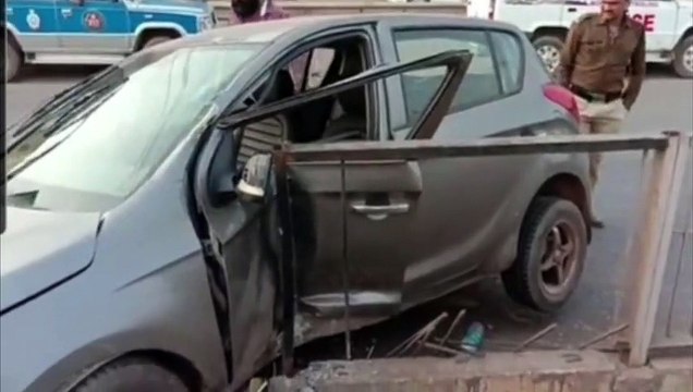 Accident near Magneto Mall, Raipur