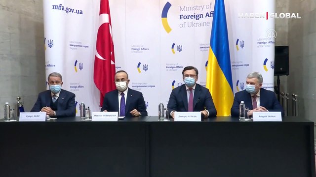 Dışişleri Bakanı Çavuşoğlu ve Bakan Akar'dan Donbas bölgesi açıklaması