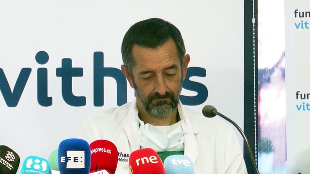 Cavadas extirpa con éxito un tumor gigante en la cara de 13 kilos