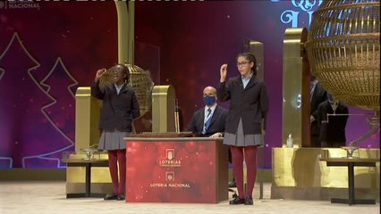 Primer quinto premio de la Lotería de Navidad: 86986