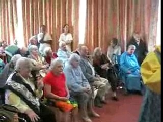 Carnaval à la maison de retraite du Cateau-Cis