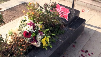 Azerin'den şehit Aybüke öğretmenin mezarına ziyaret