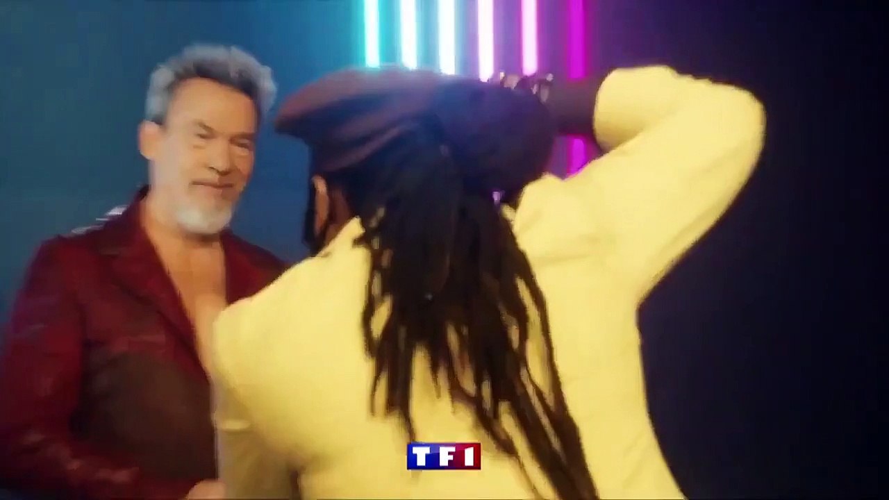 Bande-annonce de la saison 10 de "The Voice" (2021) présentée par Nikos Aliagas sur TF1
