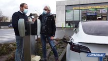 L'auto des voisins - En Picardie, Alexandre, restaurateur, est fidèle à Tesla depuis 2012