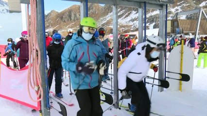 Pas de trêve de Noël dans la lutte contre le Covid-19