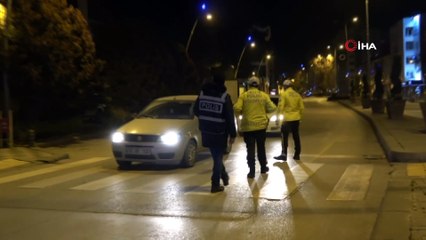 Covid-19 mücadelesinde 56 saatlik kısıtlama başladı