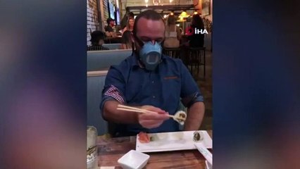 Maskenin de otomatiği üretildi... Artık yemek yerken bile çıkarmaya gerek kalmayacak