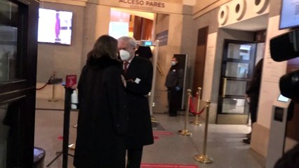 Isabel Preysler  llena de brillo el Real de Don Giovanni con el look preNavideño que querrás copiar