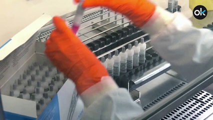 EEUU da luz verde a la vacuna de Moderna, la segunda que se aprueba contra el Covid