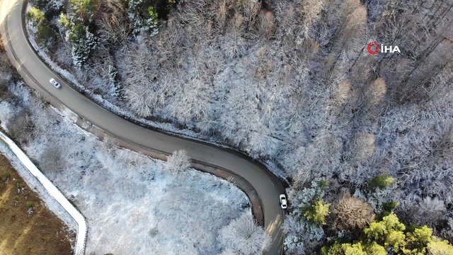 Abant’ta sonbahar ve kış bir arada yaşanıyor