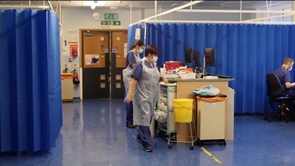 В Лондоне и на юго-востоке Англии с воскресенья ужесточаются ограничения