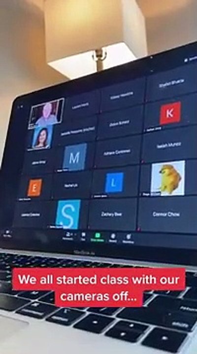 Des élèves font une merveilleuse surprise à leur prof pour leur dernier cours à distance sur Zoom