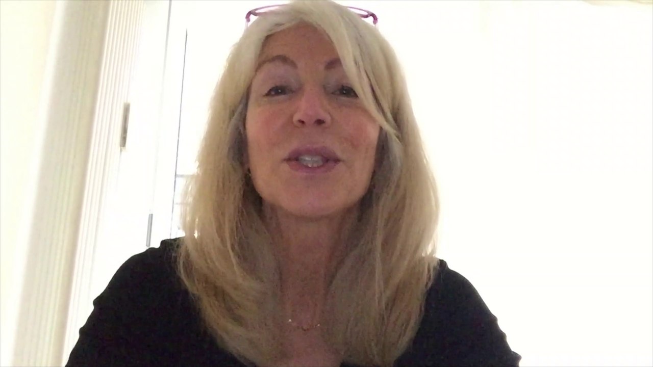 Linda Jo Rizzo STAY  Music and More Creative Show 2020