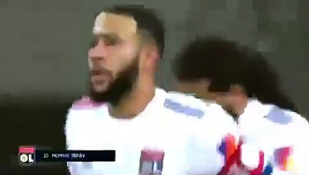 La panenka incroyable de Memphis Depay face à Nice
